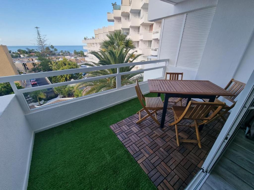 The White Waves Tf Holiday Apartment Las Americas Playa Feñabe Екстериор снимка